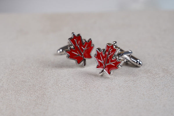 Cufflink/Canada Red Leaf